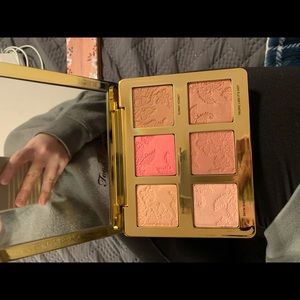 Too Faced Natural Face